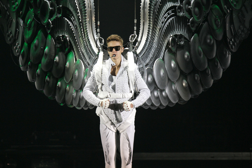 bieber.jpg bieber.jpg