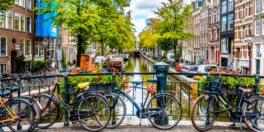 amsterdam.jpg amsterdam.jpg