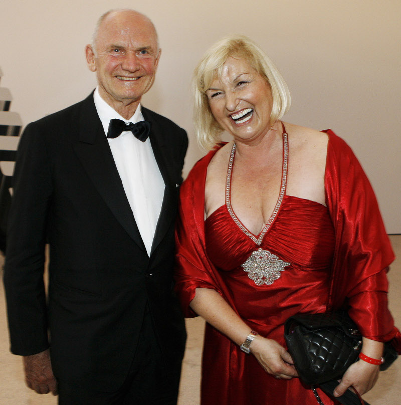 ferdinand-piech-ursula-kokkino-forema.jpg Φέρντιναντ και Ούρσουλα Πιχ