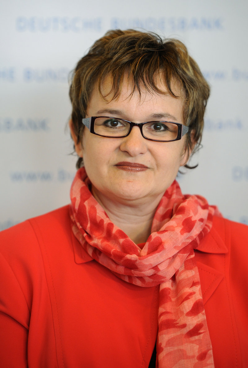 sabine-ecb.jpg sabine-ecb.jpg
