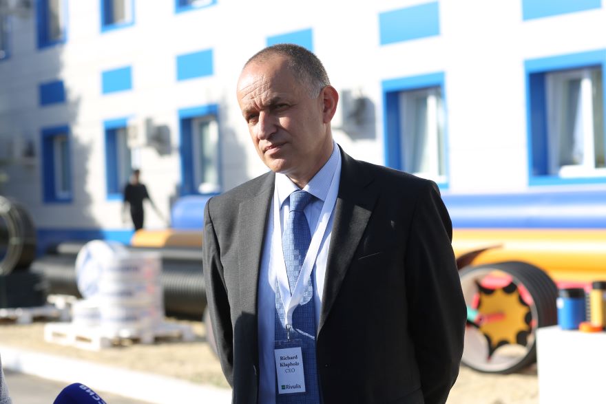o_ceo_tis_rivulis_richard_klapholz.jpg o_ceo_tis_rivulis_richard_klapholz.jpg