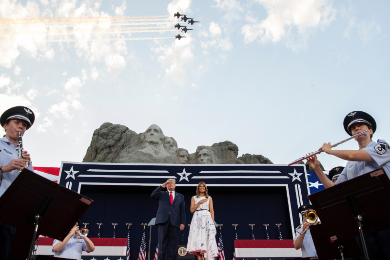 trump-melania-oros-ramsor.jpg trump-melania-oros-ramsor.jpg