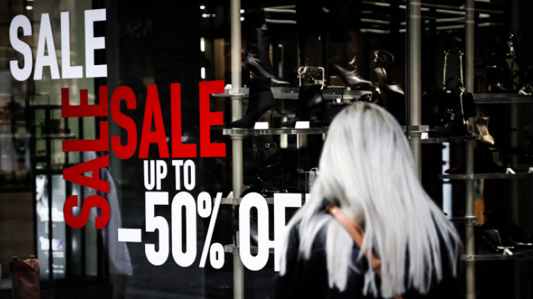 Χειμερινές εκπτώσεις 2026: Πότε ξεκινούν, μέχρι πότε θα διαρκέσουν -Τα SOS για τους καταναλωτές