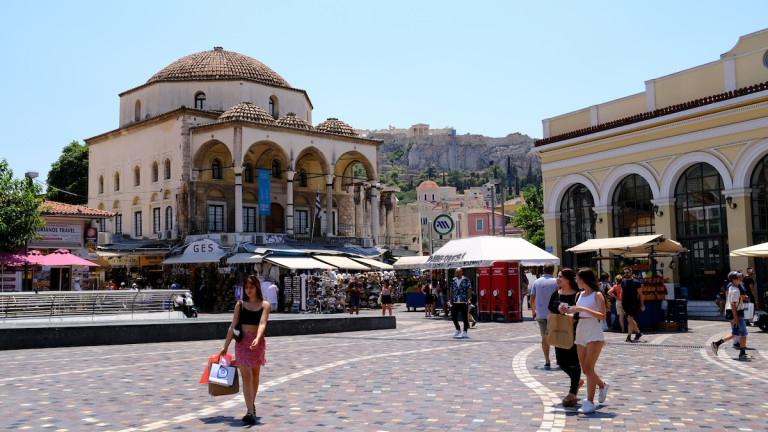 Η πλατεία Μοναστηρακίου στο κέντρο της Αθήνας