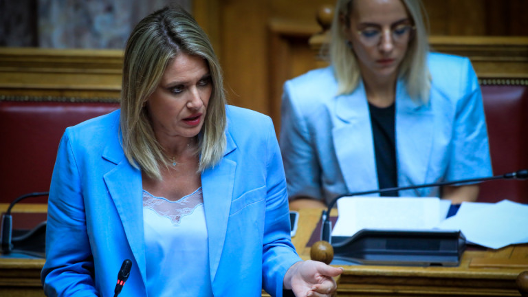 Η Υφυπουργός Εργασίας Άννα Ευθυμίου