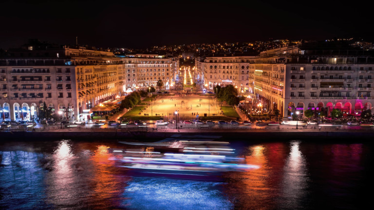 Η Θεσσαλονίκη βράδυ 