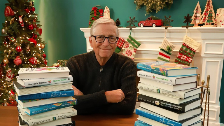 Τα βιβλία που προτείνει ο Μπιλ Γκέιτς για φέτος τα Χριστούγεννα