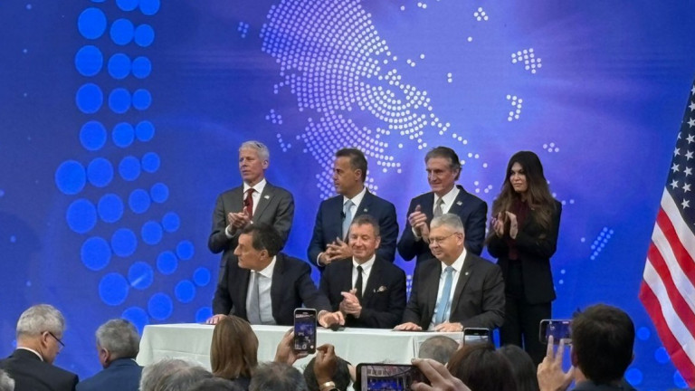 Η υπογραφή της συμφωνίας 