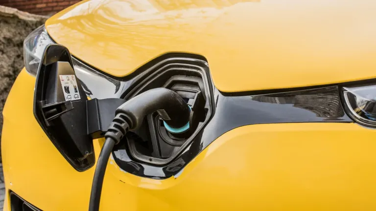 Eπιδοτήσεις για την αγορά ηλεκτροκίνητων οχημάτων 