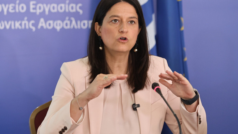 Η υπουργό Εργασίας και Κοινωνικής Ασφάλισης Νίκη Κεραμέως 