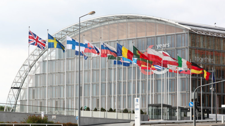 Ιστορικά υψηλή χρηματοδότηση 3,5 δισ. ευρώ από τον Όμιλο ΕΤΕπ στην Ελλάδα το 2025