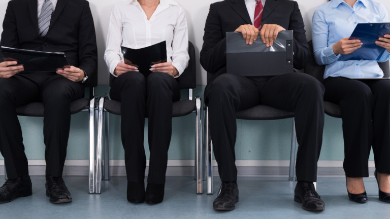 Διεθνής Οργανισμός Εργασίας: «Καμπανάκι» για σοβαρή έλλειψη αξιοπρεπών θέσεων το 2026 -Τι προβλέπει για την ανεργία