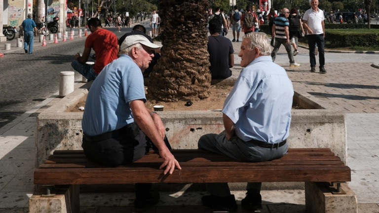 Επίδομα 300 ευρώ στους συνταξιούχους - Πότε πληρώνεται και σε ποιους