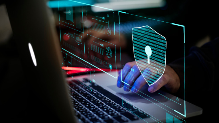 Νέος συναγερμός για τις κυβερνοεπιθέσεις -Στρατολογούνται στελέχη επιχειρήσεων και οργανισμών με πρόσβαση σε ευαίσθητα δεδομένα!  