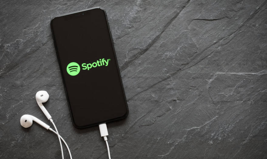 Spotify: Μετά την κατακραυγή, παίρνει μέτρα κατά της παραπληροφόρησης για τον κορωνοϊό