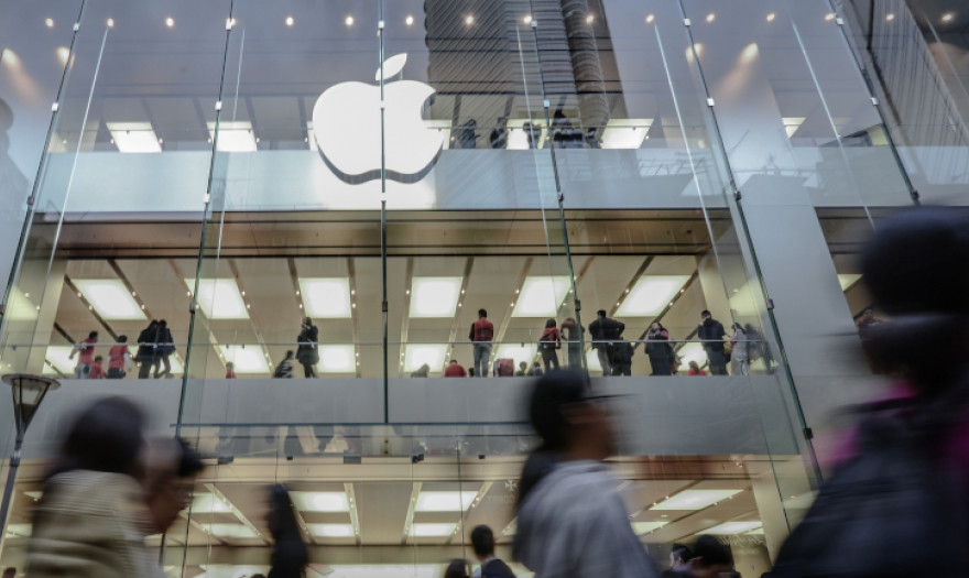 Οι μπαταρίες των iPhone «έκαψαν» την Apple