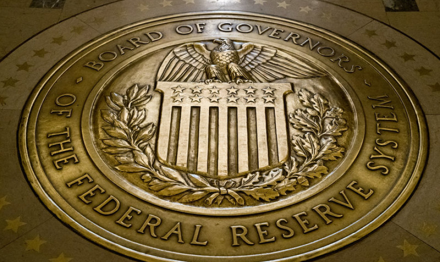 Αναμένεται μήνυμα σταθερότητας των επιτοκίων από την Fed