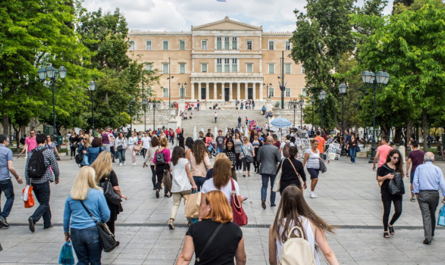 Î•Î»Î»Î¬Î´Î±: Î‘ÎºÏÎ¹Î²Î® Ï‡ÏŽÏÎ± Î¼Îµ Ï†Ï„Ï‰Ï‡Î¿ÏÏ‚ ÎºÎ±Ï„Î¿Î¯ÎºÎ¿Ï…Ï‚