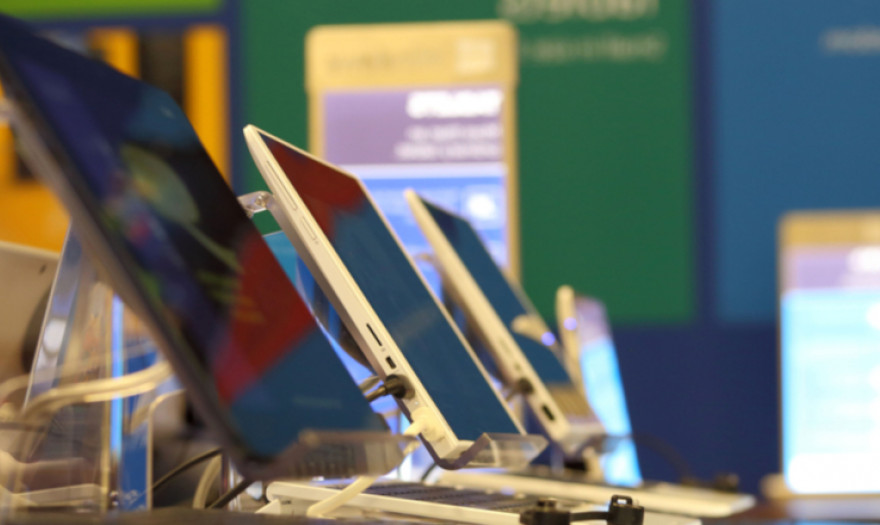 Î£Ï„Î± ÏƒÎºÎ¿Ï…Ï€Î¯Î´Î¹Î± Î·Î»ÎµÎºÏ„ÏÎ¿Î½Î¹ÎºÎ¬ ÎµÎ¯Î´Î· Î±Î¾Î¯Î±Ï‚ 62,5 Î´Î¹Ïƒ. Î´Î¿Î»Î±ÏÎ¯Ï‰Î½!