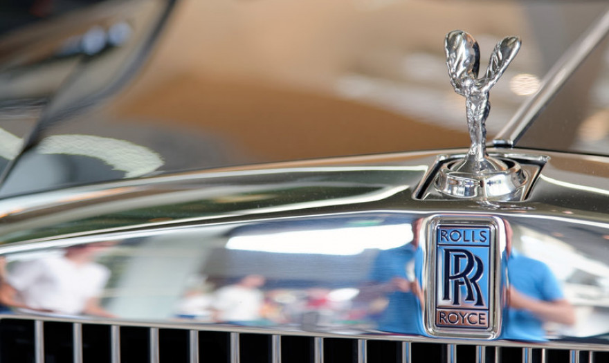 Η Rolls Royce δίνει χρήματα στους εργαζόμενους για να αντιμετωπίζουν το υψηλό κόστος διαβίωσης
