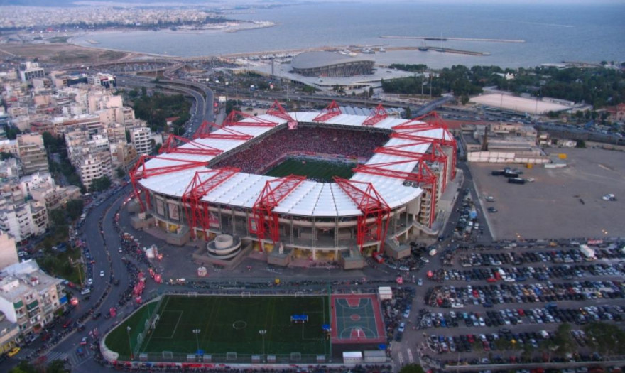 MÏ€Î¯Î¶Î½ÎµÏ‚ ÎµÎºÎ±Ï„Î¿Î¼Î¼Ï…ÏÎ¯Ï‰Î½ Î¼Îµ Ï„Î± Î³Î®Ï€ÎµÎ´Î± Ï€Î¿Î´Î¿ÏƒÏ†Î±Î¯ÏÎ¿Ï…