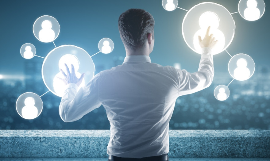 Î•Ï€Î±Î³Î³Î­Î»Î¼Î±Ï„Î± Ï„Î¿Ï… Î±ÏÏÎ¹Î¿ Î¼Îµ Â«Ï‡ÏÏ…ÏƒÎ­Ï‚Â» Î±Î¼Î¿Î¹Î²Î­Ï‚