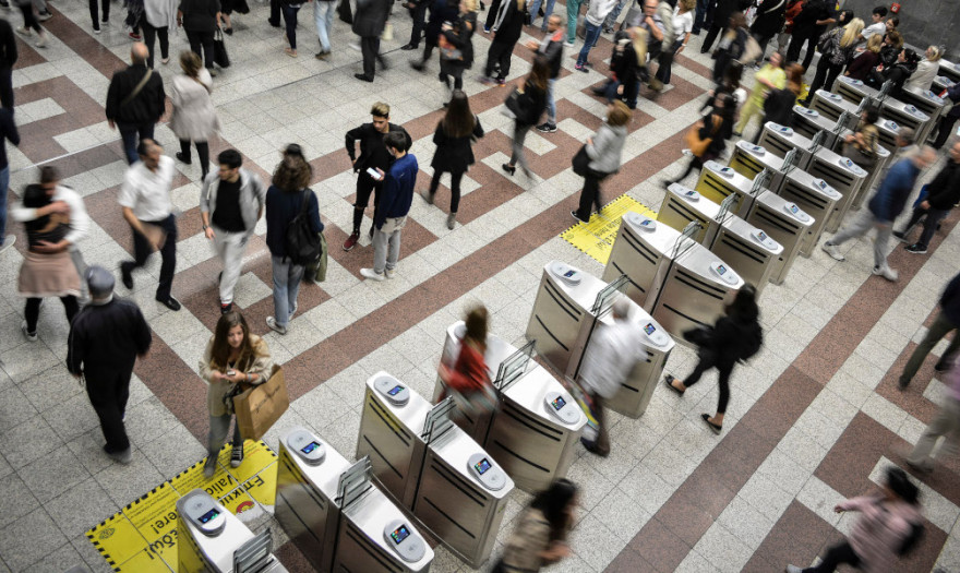 Μετρό: Διαγωνισμός 6 εκατ. για τις πύλες στους σταθμούς προς Πειραιά