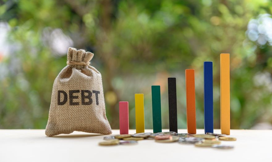 «Σήμα» από τις Βρυξέλλες για αναθεώρηση της ανάλυσης Χρέους