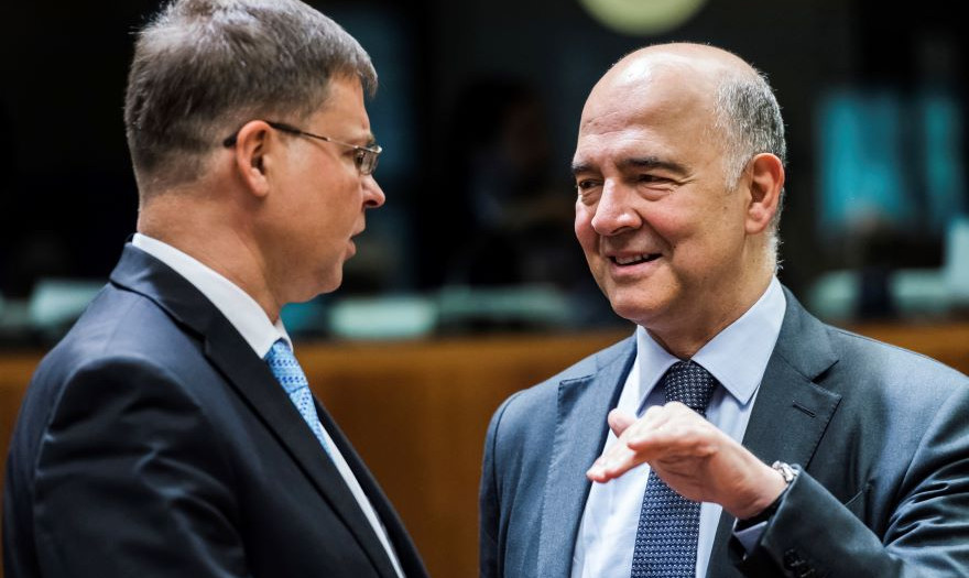 Ντομπρόβσκις και Μοσκοβισί: Θετική η έκθεση για την Ελλάδα 