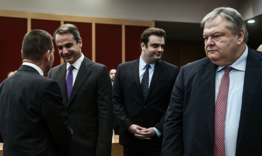 Νέος Πρόεδρος της Δημοκρατίας -Τι ισχύει με την περίπτωση Βενιζέλου