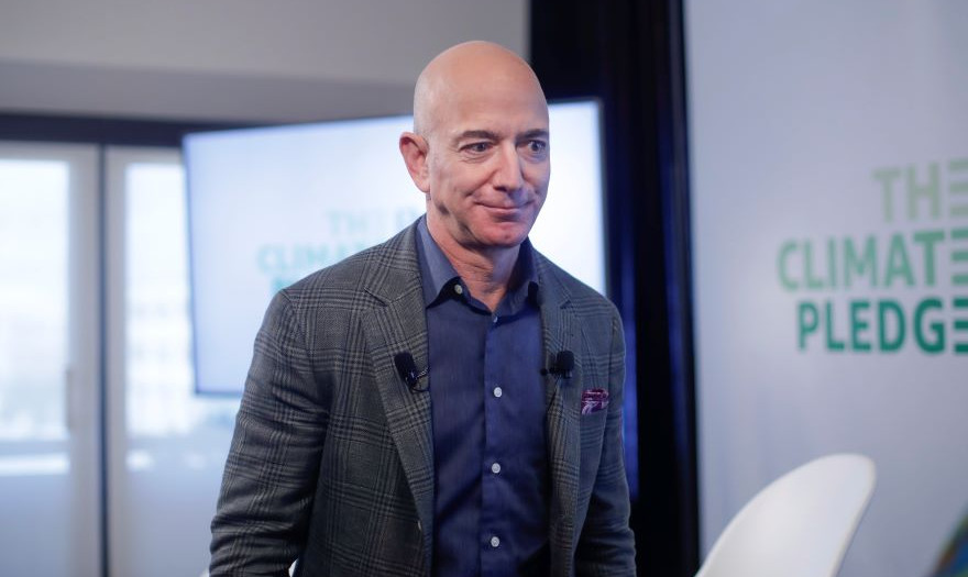 Ανακατατάξεις στη λίστα Forbes - Πρώτος σταθερά ο Μπέζος