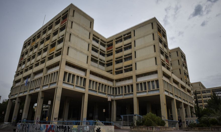 Στα 100 καλύτερα πανεπιστήμια του κόσμου το ΕΚΠΑ