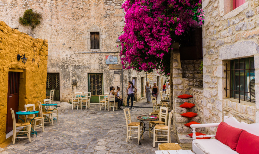 Υμνοι Bloomberg στην Ελλάδα -Οσα δεν γράφουν οι ταξιδιωτικοί οδηγοί, οι άγνωστοι προορισμοί