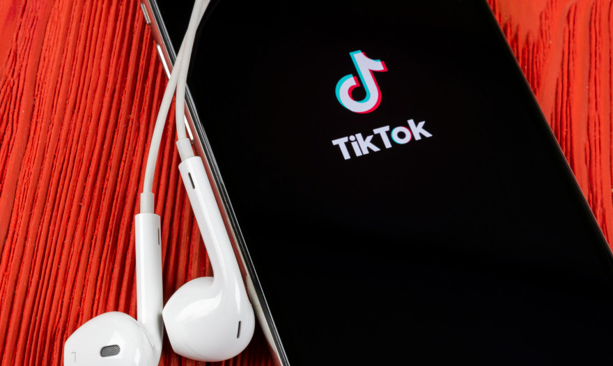 Πώς το TikTok ταρακούνησε ολόκληρη τη βιομηχανία του θεάματος