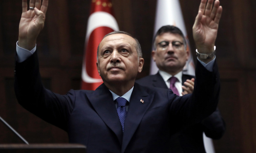 Moody's: Καταρρέει η τουρκική οικονομία -«Σώθηκαν» τα αποθέματα