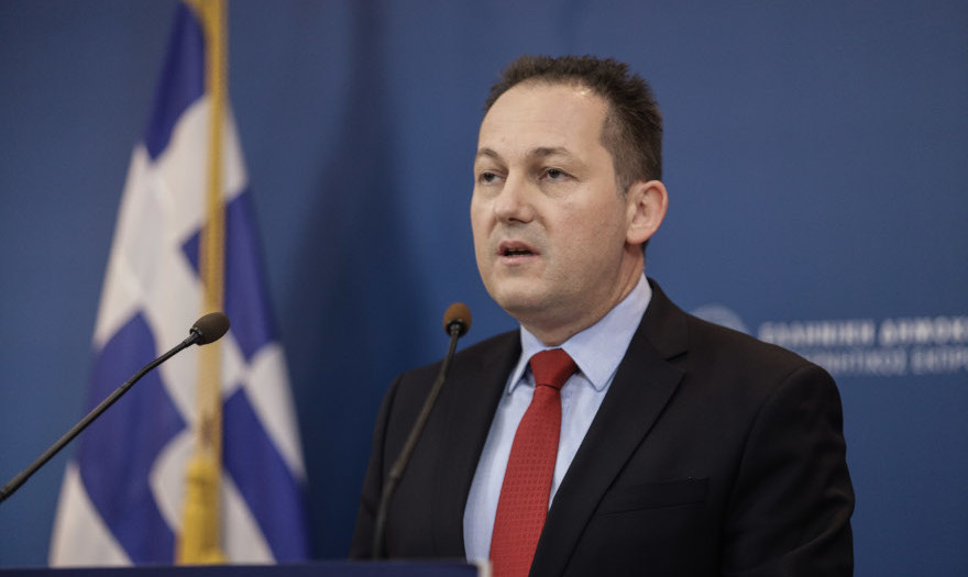Υποχρεωτική χρήση μάσκας και στους εξωτερικούς χώρους των πλοίων