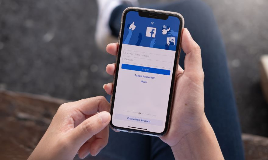 Facebook: Θα προσλάβει 10.000 εργαζόμενους για το «Metaverse» -Τι περιλαμβάνει το πρόγραμμα 