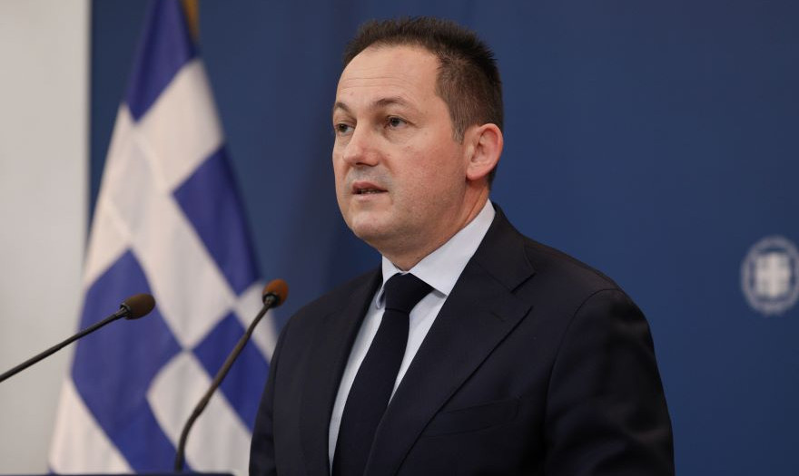 Πέτσας σε δημάρχους: Να επιταχυνθεί ο αποχιονισμός και οι καθαρισμοί