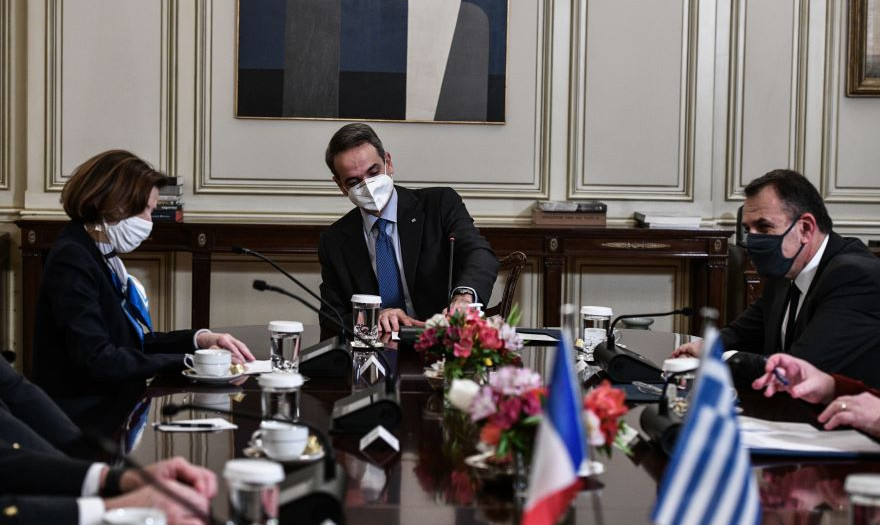 Μήνυμα Μητσοτάκη στην Τουρκία κατά την υπογραφή για τα 18 Rafale