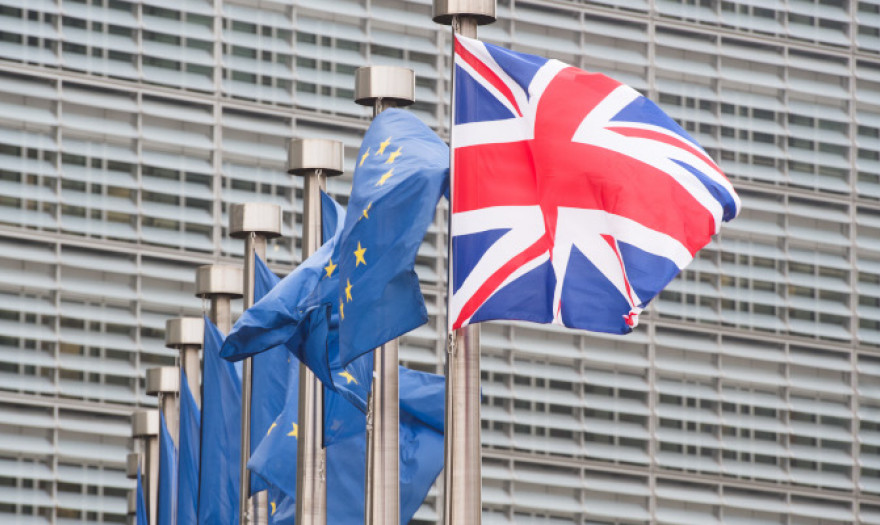 Brexit: Σε ελεύθερη πτώση οι βρετανικές εξαγωγές στην ΕΕ