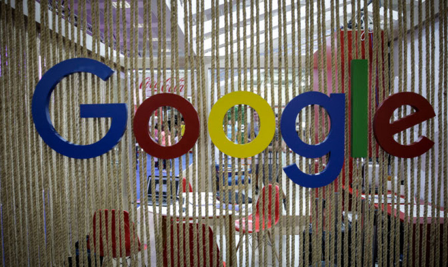 Εργαζόμενοι στα γραφεία της Google στο Λονδίνο πραγματοποίησαν στάση εργασίας για τις απολύσεις