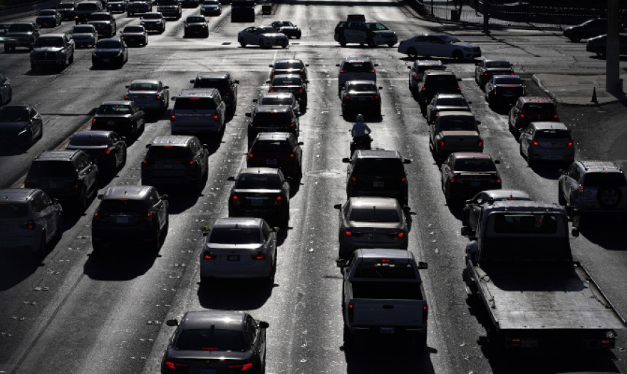 Μειώθηκαν οι πωλήσεις των αυτοκινήτων με κινητήρες εσωτερικής καύσης στην ΕΕ	