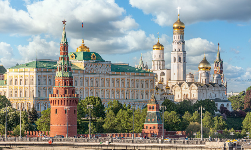 Ρωσία: Οι ξένες εταιρείες που παρέμειναν μετά την εισβολή στην Ουκρανία, αύξησαν τα κέρδη τους ως 1,1 τρισ. ρούβλια