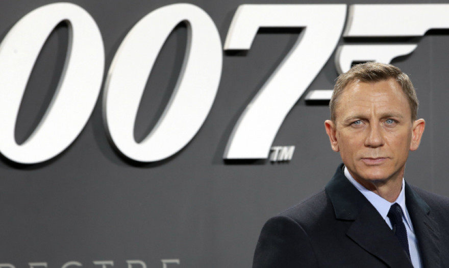 Ο επόμενος James Bond πρέπει να αφιερώσει 10 με 12 χρόνια από τη ζωή του στο franchise