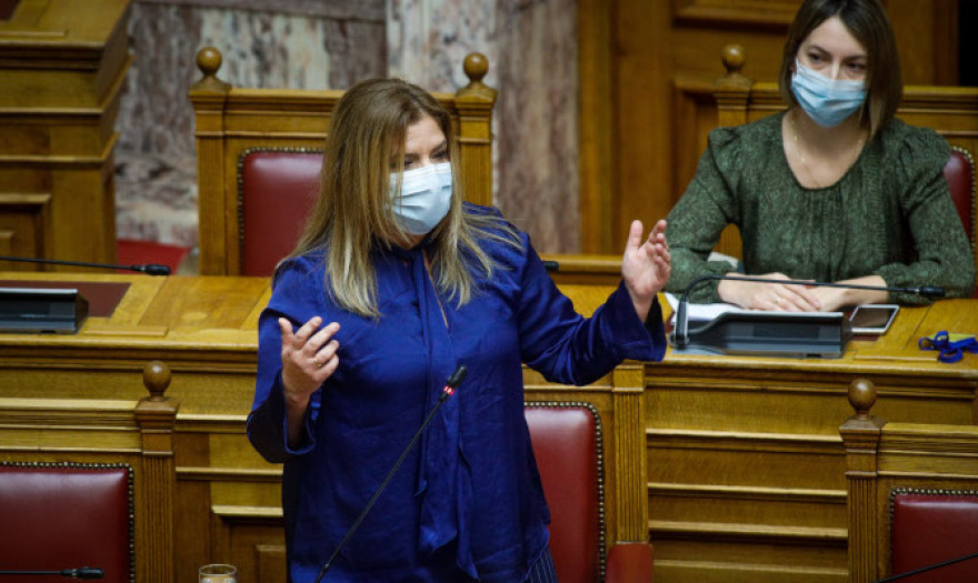 Συρεγγέλα: Η Ελλάδα υψώνει τείχος προστασίας απέναντι σε περιστατικά βίας και κακοποίησης