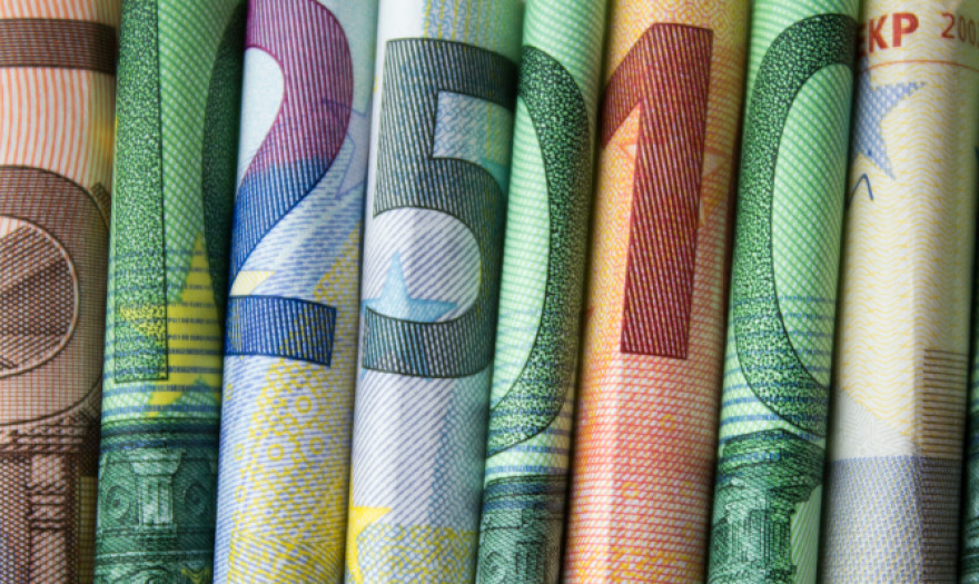 Συνάλλαγμα: Το ευρώ υποχωρεί 0,53%, στα 1,0779 δολάρια