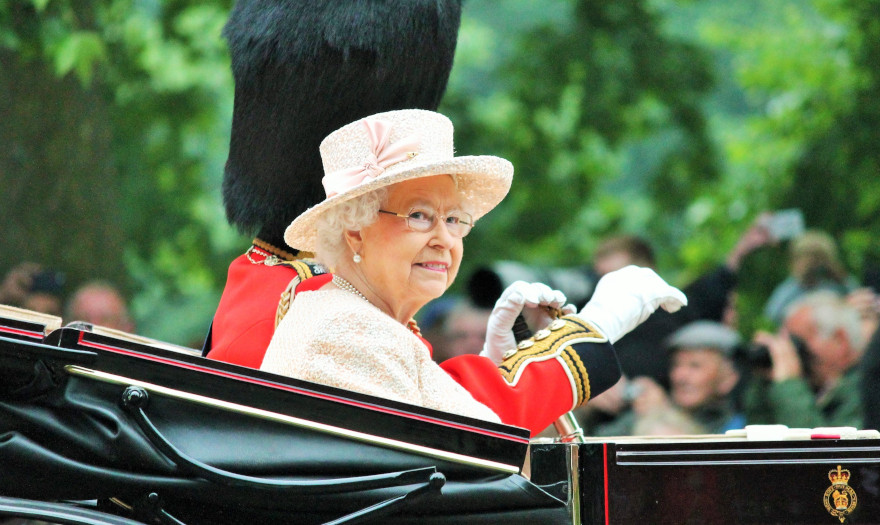 Οι Βρετανοί θα ξοδέψουν εκατομμύρια στους βασιλικούς εορτασμούς