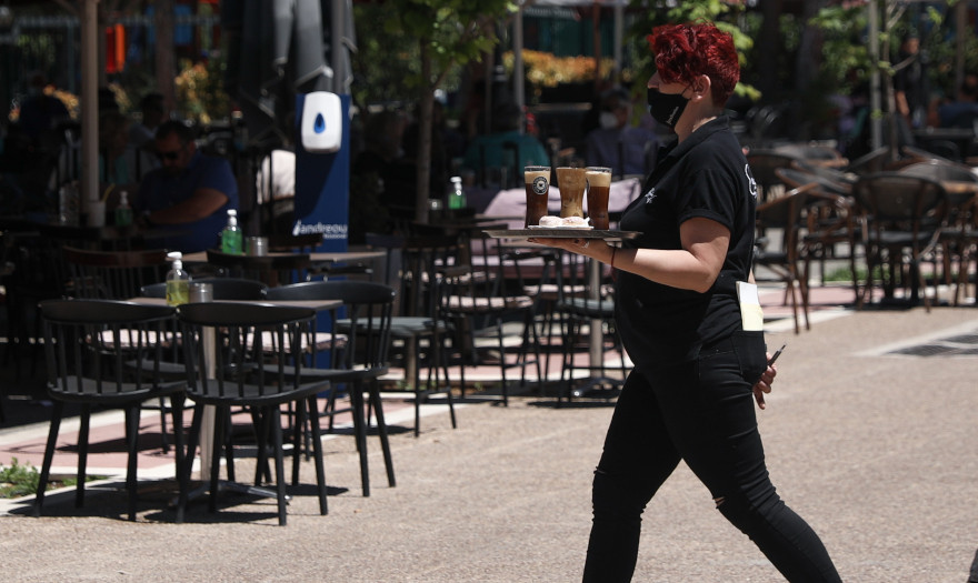 ΕΒΕΠ: Οι τριετίες ενισχύουν το διαθέσιμο εισόδημα στη μάχη της ακρίβειας