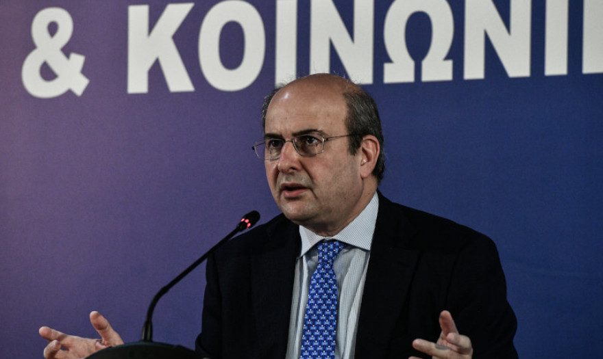 Χατζηδάκης: Διέταξε πειθαρχικό έλεγχο στον ΕΦΚΑ για 10 καταγγελίες πολιτών