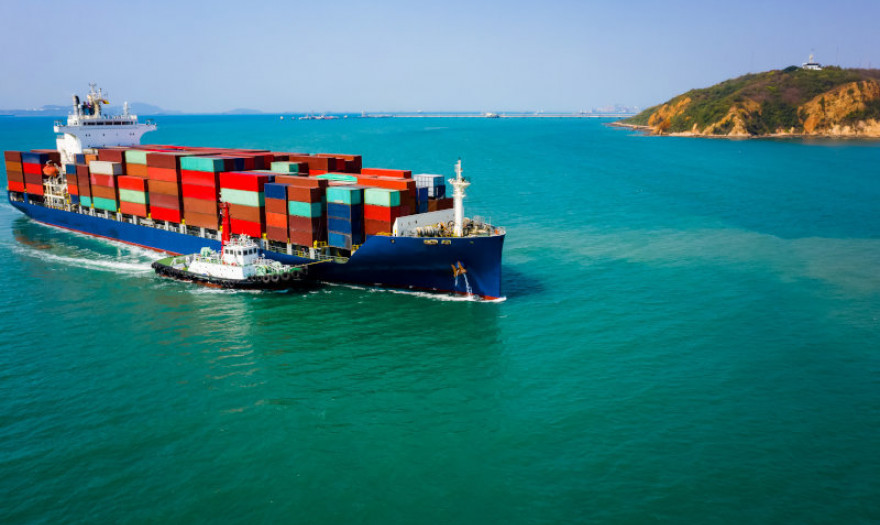 ΠΣΕ: Νέα μεγάλη άνοδος στις εξαγωγές τον Ιούνιο (+59,8%) - Καμπανάκι, όμως, για το εμπορικό έλλειμμα